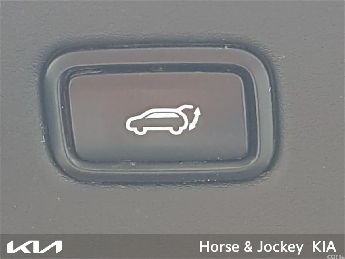 Kia EV6 MPV, Electric, 2023, Red