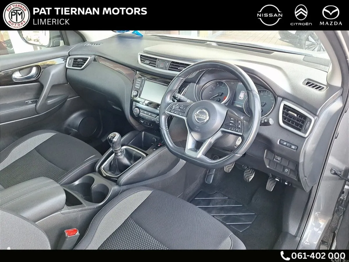 Nissan Qashqai MPV, Petrol, 2021, Grey