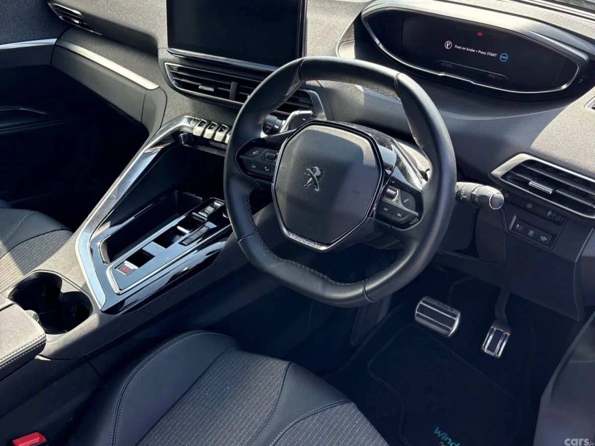 Peugeot 3008 SUV, Petrol Plug-in Hybrid, 2024, Grey
