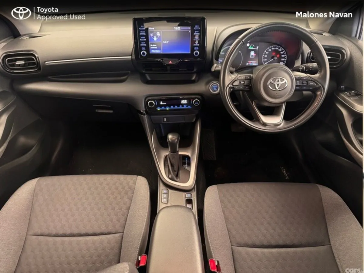 Toyota Yaris Hatchback, Petrol Hybrid, 2023, Silver