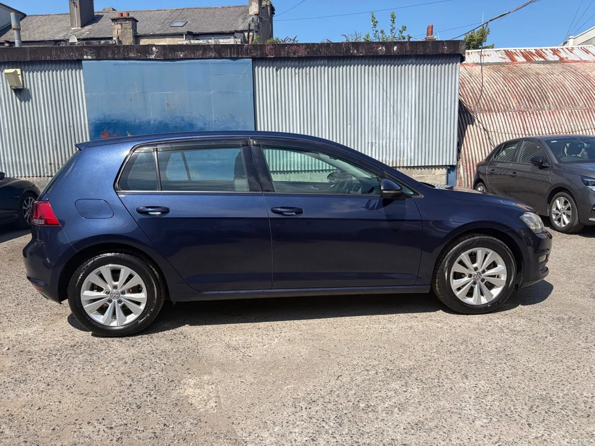 Volkswagen Golf Hatchback, Petrol, 2015, Blue
