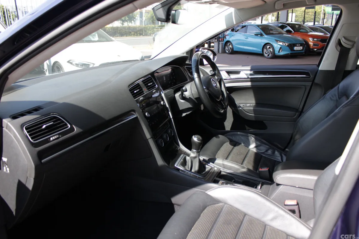 Volkswagen Golf Hatchback, Diesel, 2018, Blue