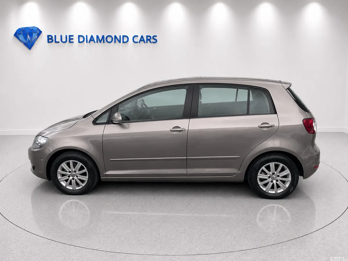 Volkswagen Golf Hatchback, Diesel, 2012, Brown