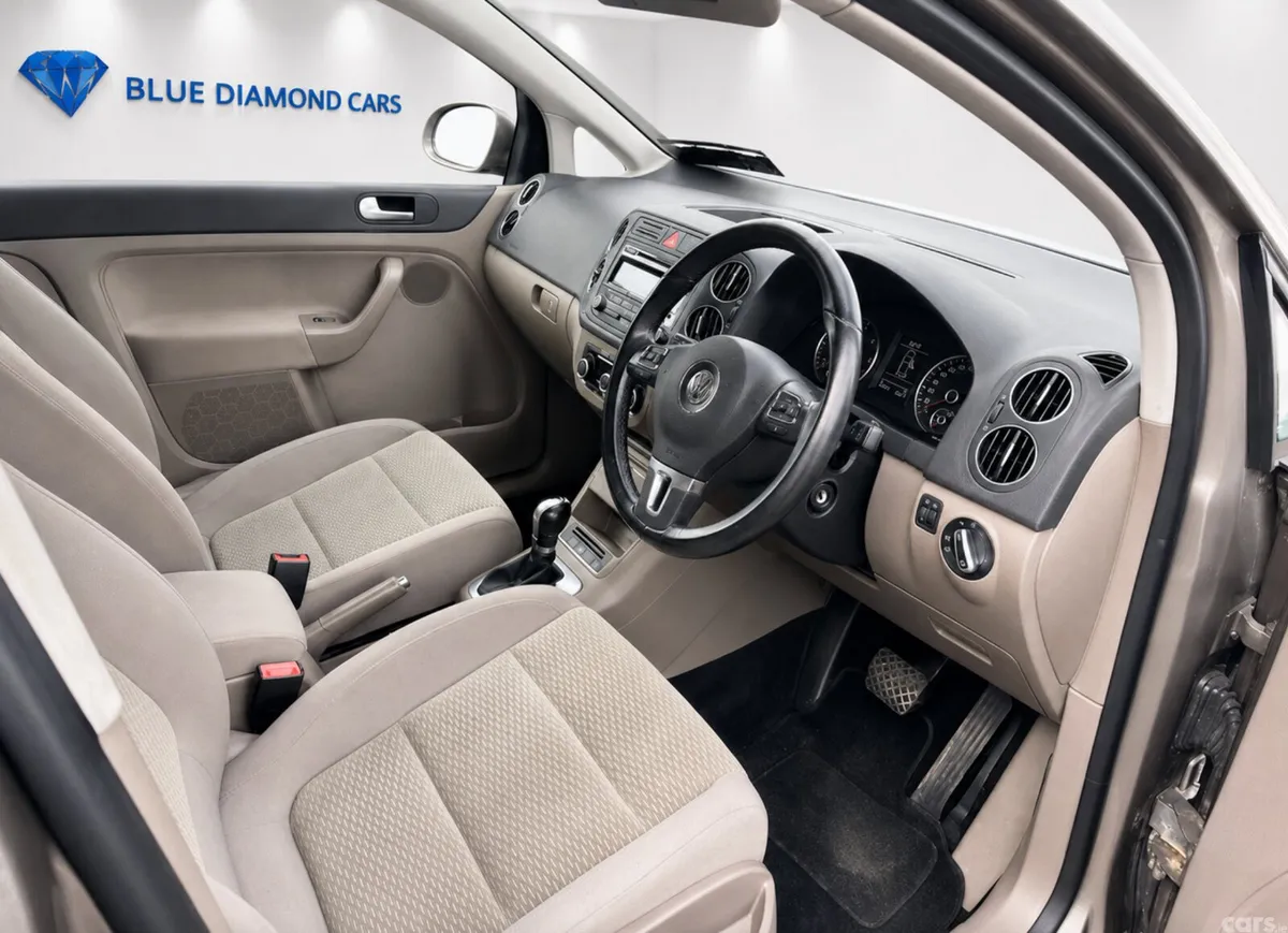 Volkswagen Golf Hatchback, Diesel, 2012, Brown