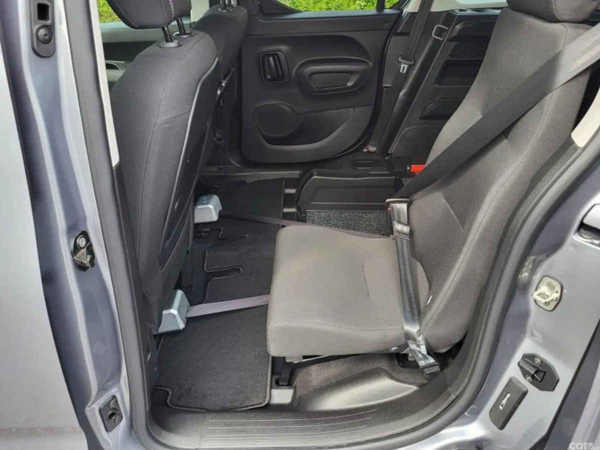Peugeot Rifter MPV, Diesel, 2025, Grey