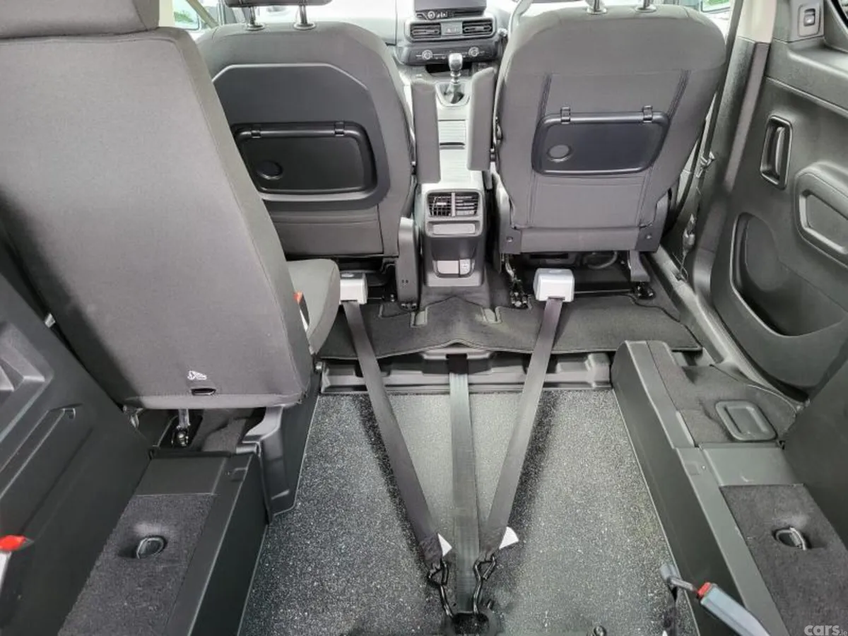 Peugeot Rifter MPV, Diesel, 2025, Grey