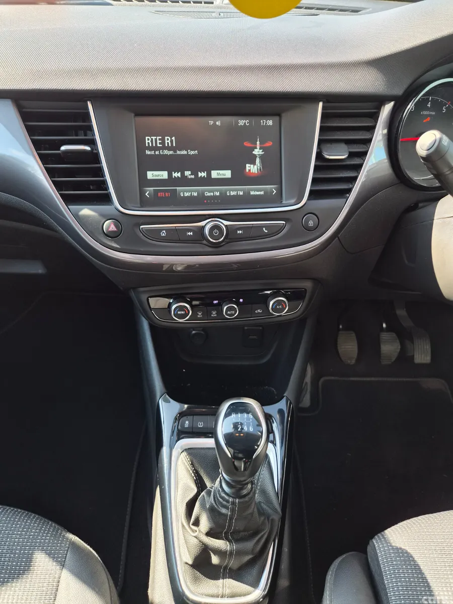 Opel Crossland SUV, Diesel, 2022, Grey