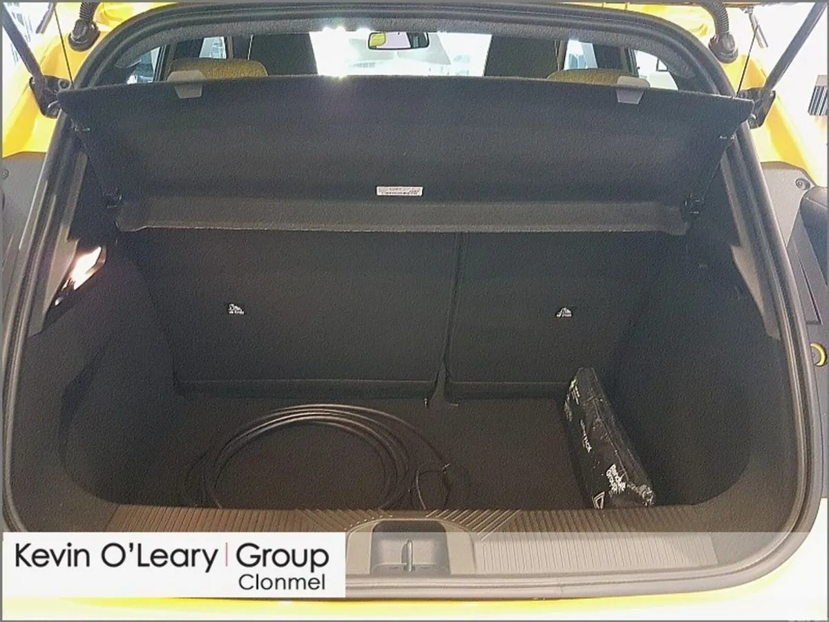 Renault 5 Hatchback, Electric, 2026, Yellow