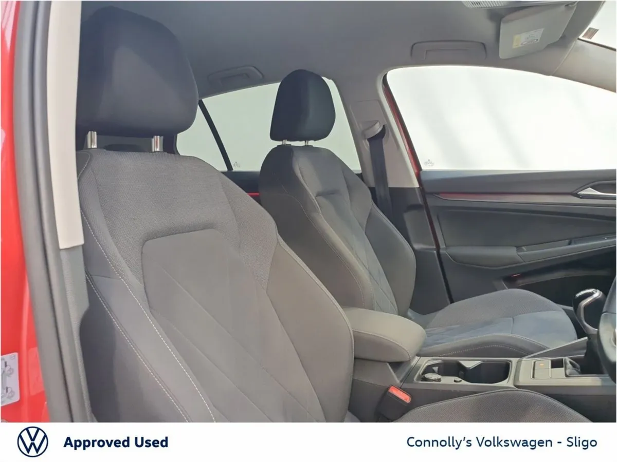 Volkswagen Golf Hatchback, Diesel, 2022, Red