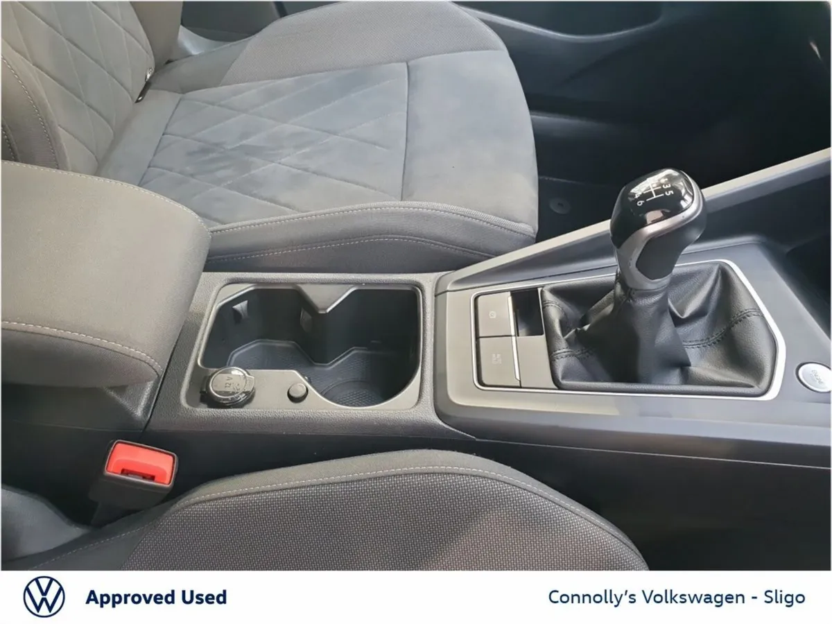 Volkswagen Golf Hatchback, Diesel, 2022, Red