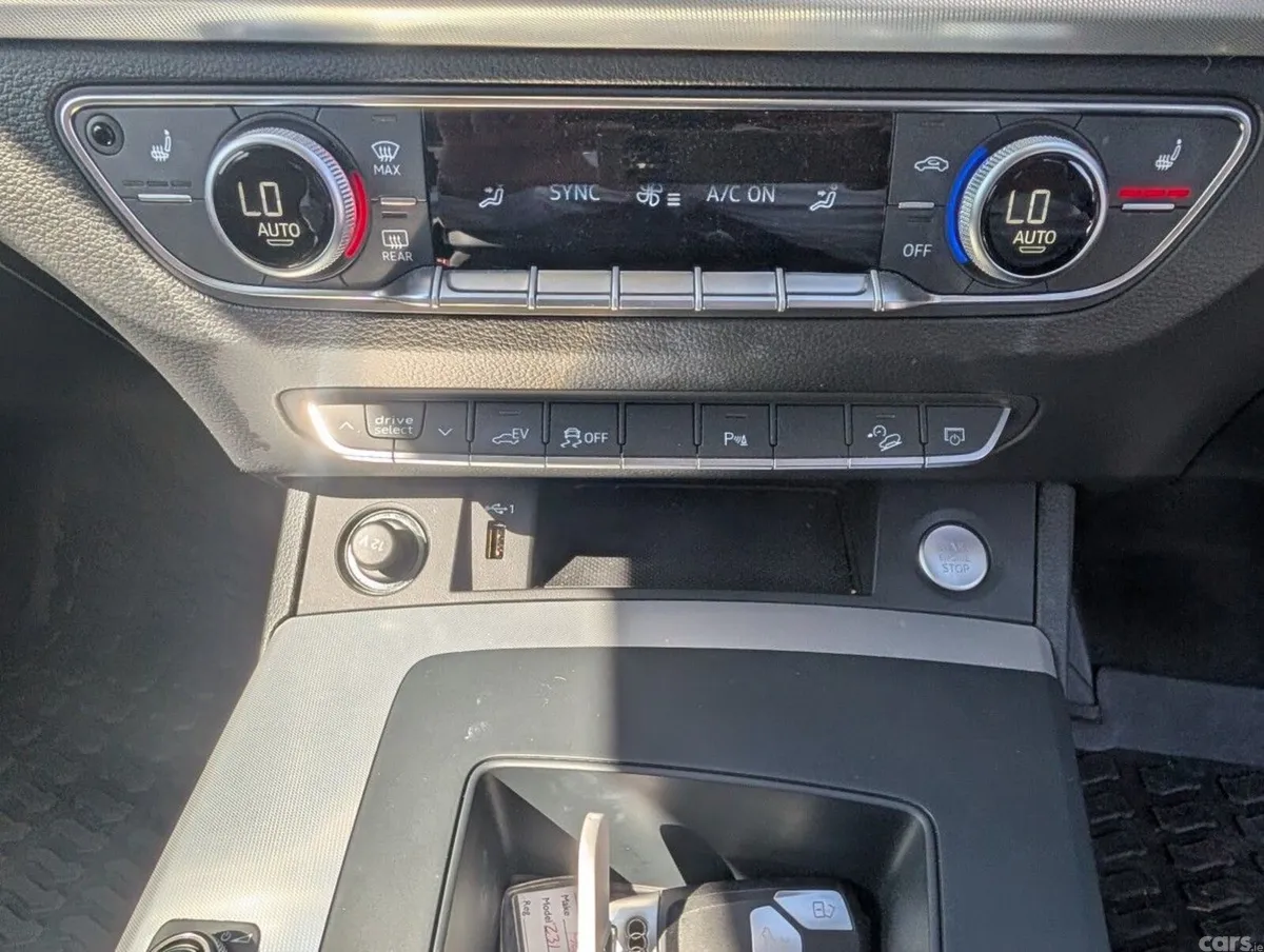 Audi Q5 SUV, Petrol Plug-in Hybrid, 2023, Black