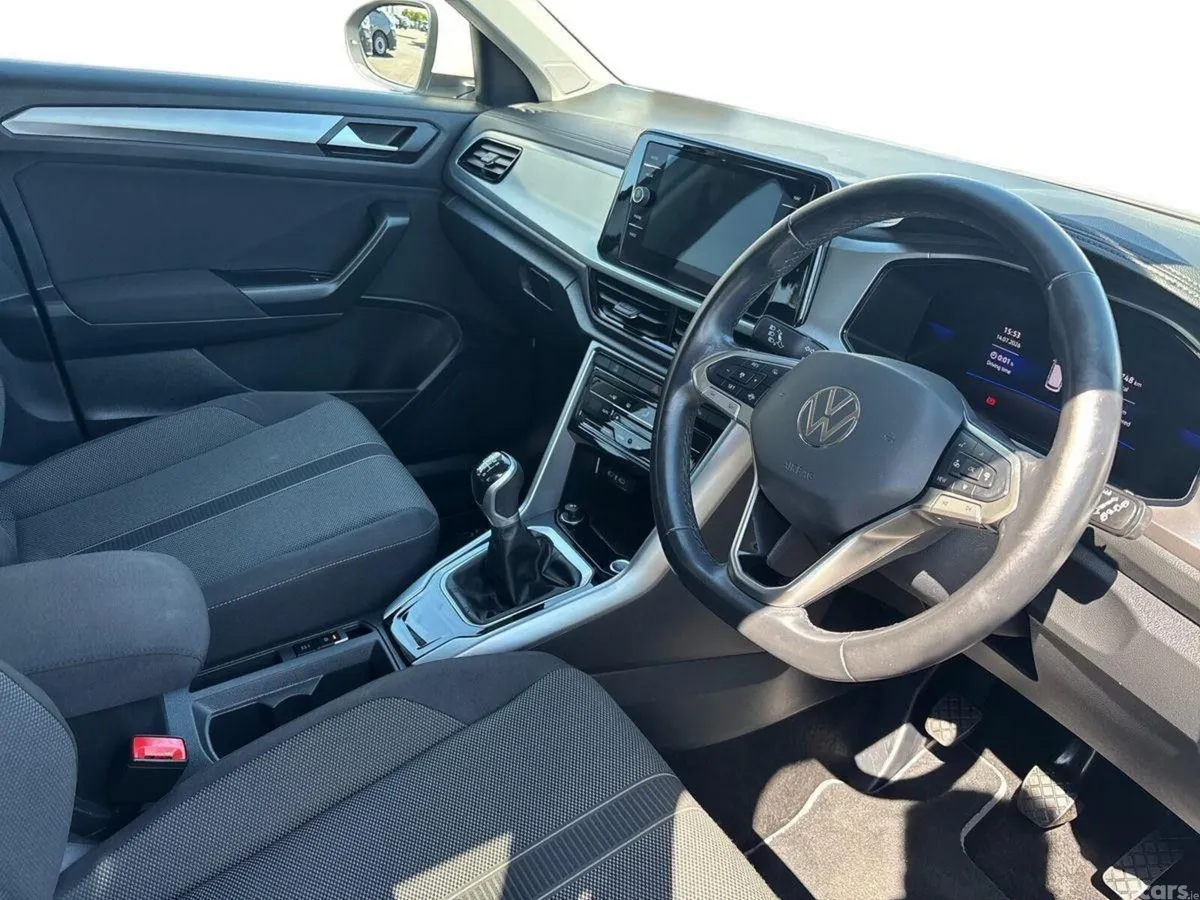 Volkswagen T-Roc SUV, Petrol, 2024, White