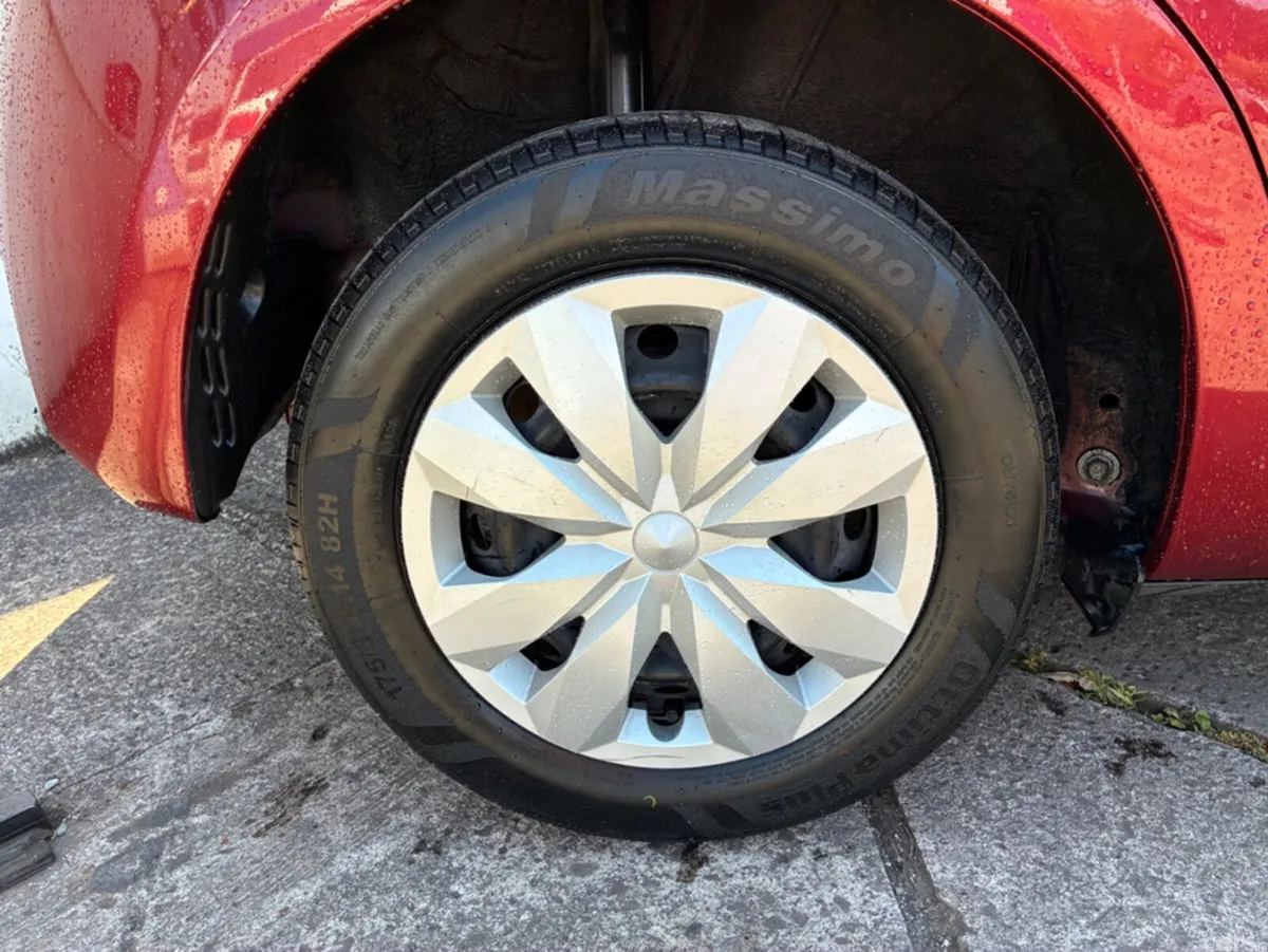 Toyota Vitz Hatchback, Petrol, 2017, Red