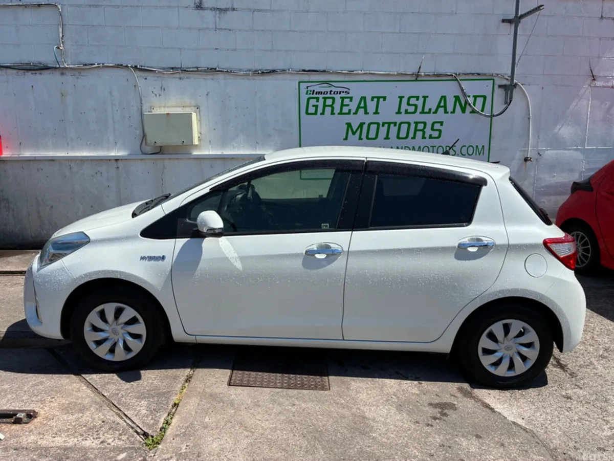 Toyota Vitz Hatchback, Petrol Hybrid, 2019, White