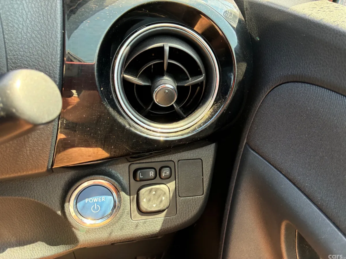 Toyota Vitz Hatchback, Petrol Hybrid, 2019, White
