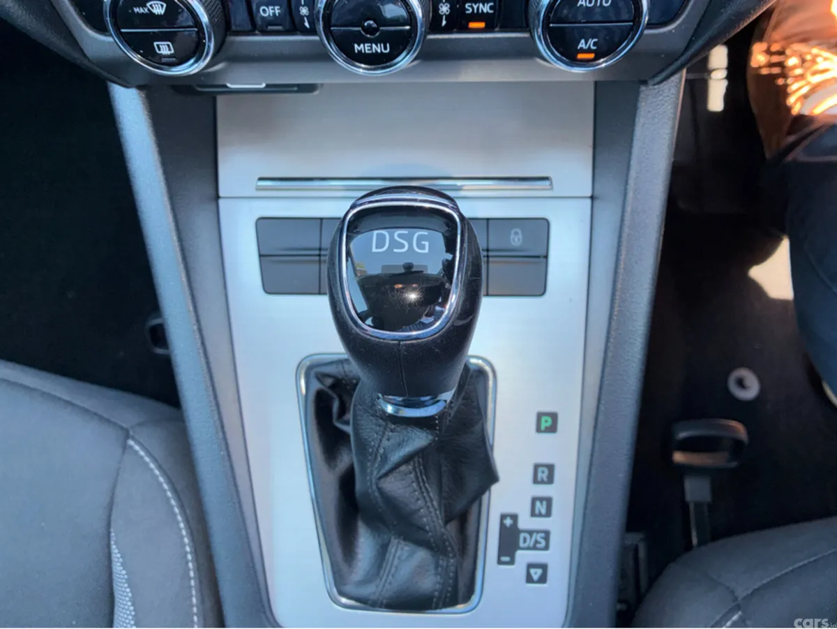 Skoda Octavia Hatchback, Petrol, 2019, Blue