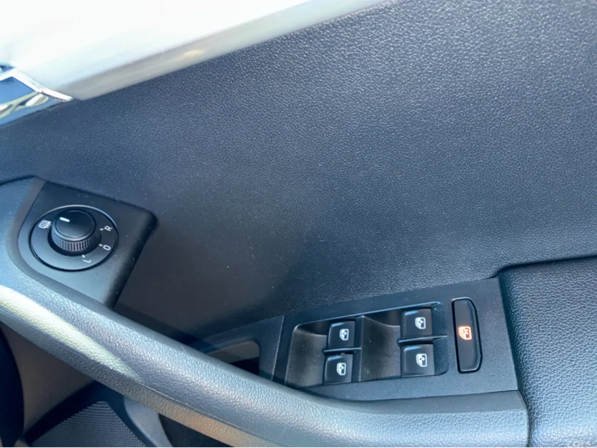 Skoda Octavia Hatchback, Petrol, 2019, Blue