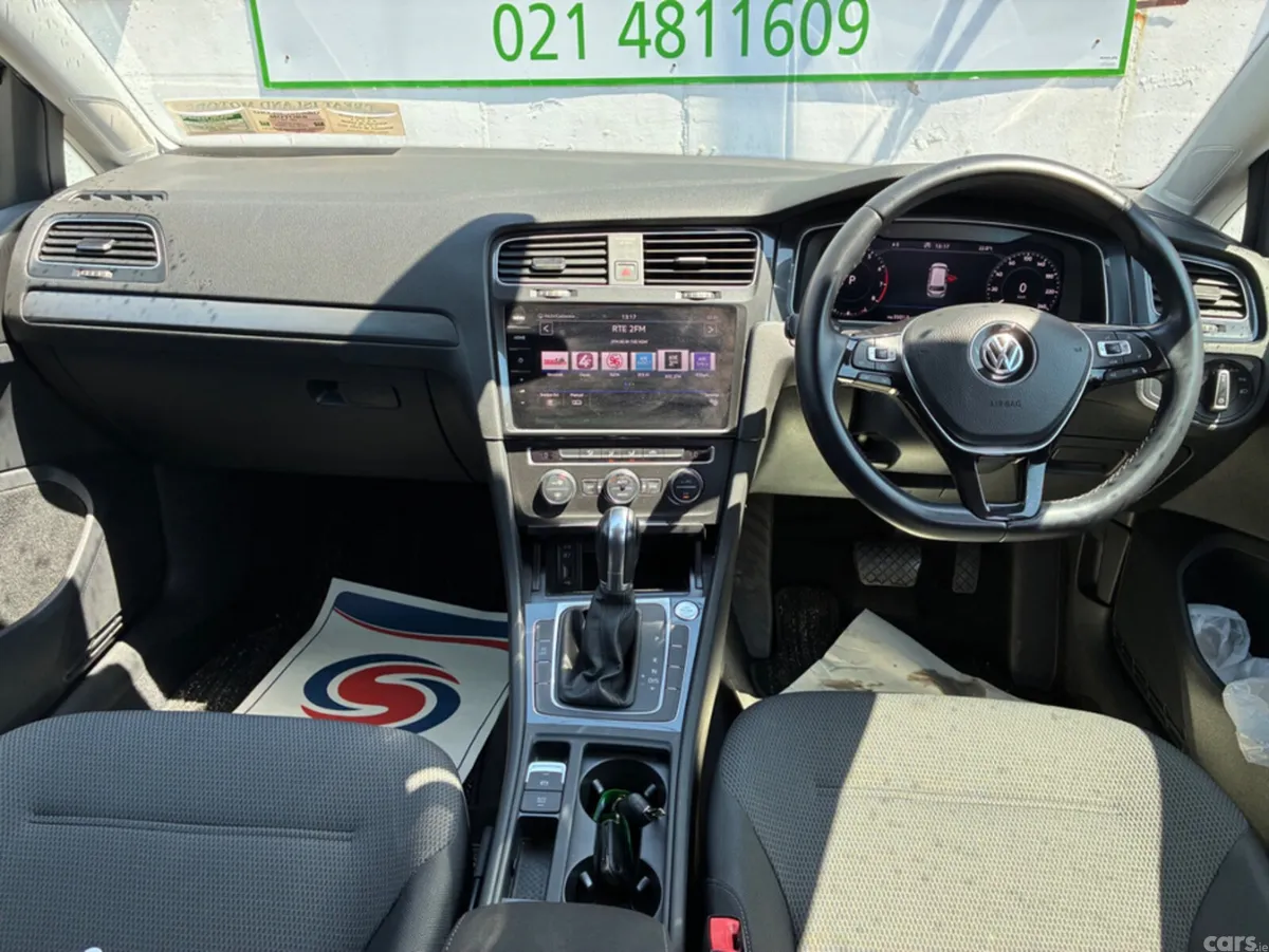 Volkswagen Golf Estate, Petrol, 2019, Blue