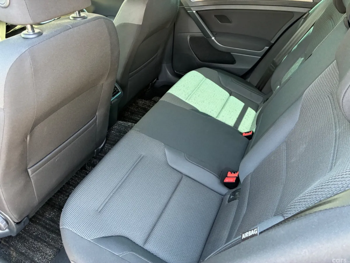 Volkswagen Golf Estate, Petrol, 2019, Blue