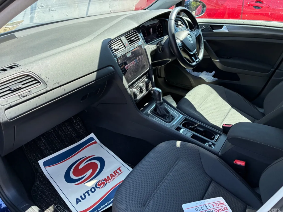 Volkswagen Golf Estate, Petrol, 2019, Blue