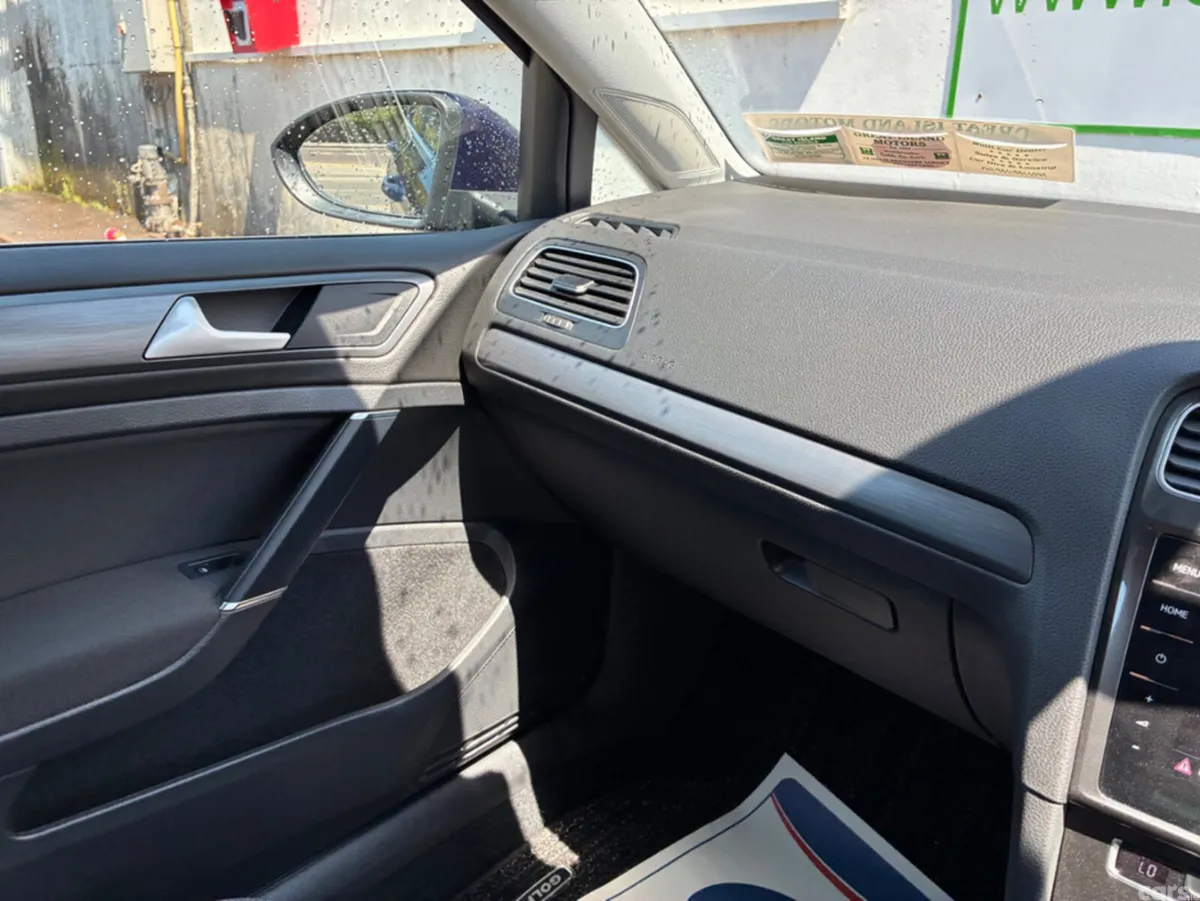 Volkswagen Golf Estate, Petrol, 2019, Blue