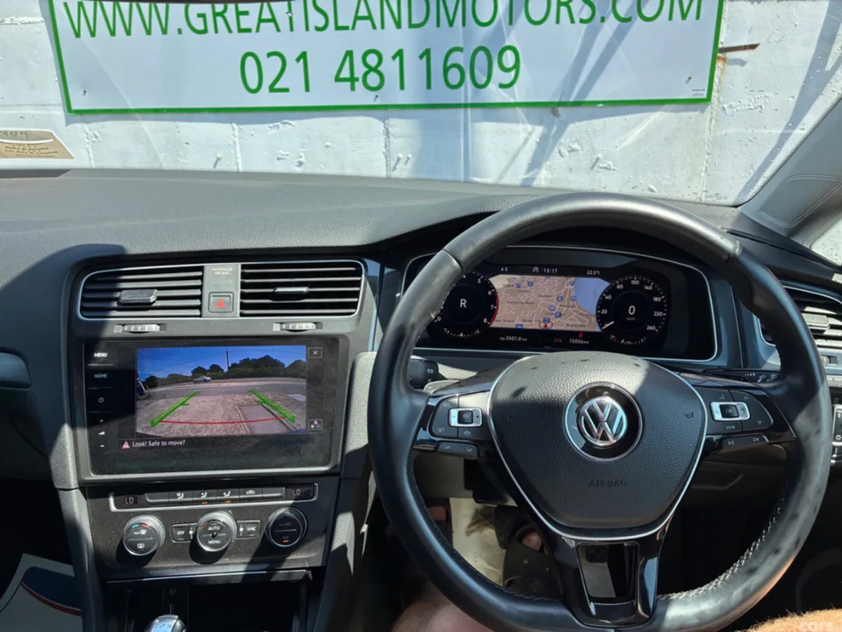 Volkswagen Golf Estate, Petrol, 2019, Blue