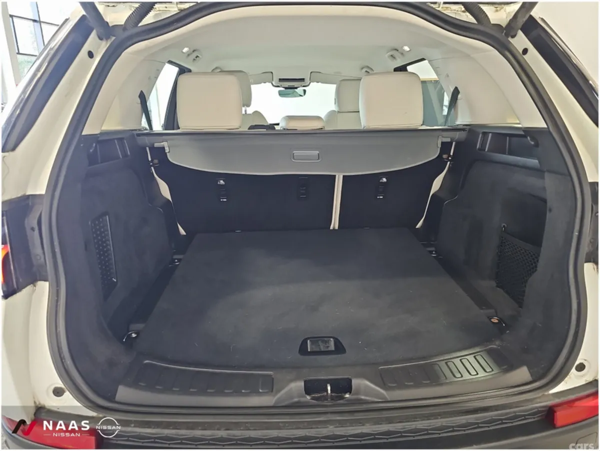 Land Rover Discovery Sport SUV, Petrol Plug-in Hybrid, 2023, White