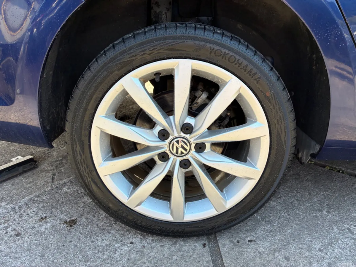 Volkswagen Golf Estate, Petrol, 2019, Blue