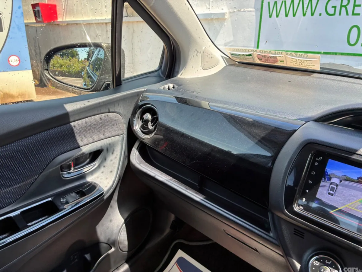 Toyota Vitz Hatchback, Petrol, 2018, Purple