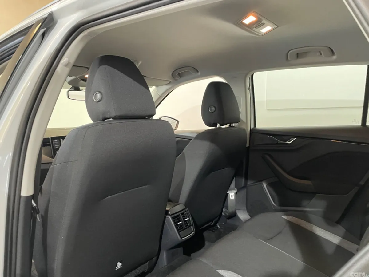 Skoda Kamiq Hatchback, Petrol, 2023, White