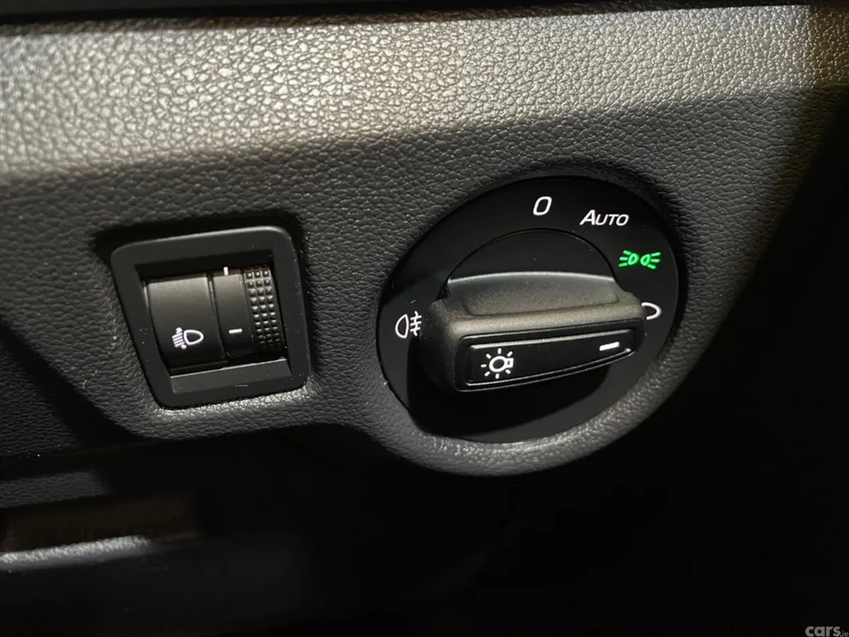Skoda Kamiq Hatchback, Petrol, 2023, White
