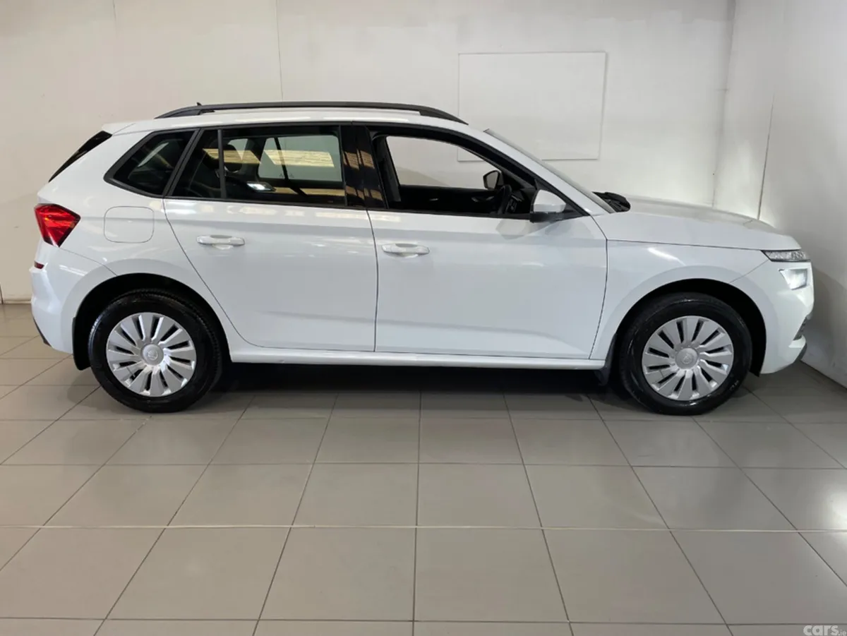 Skoda Kamiq Hatchback, Petrol, 2023, White