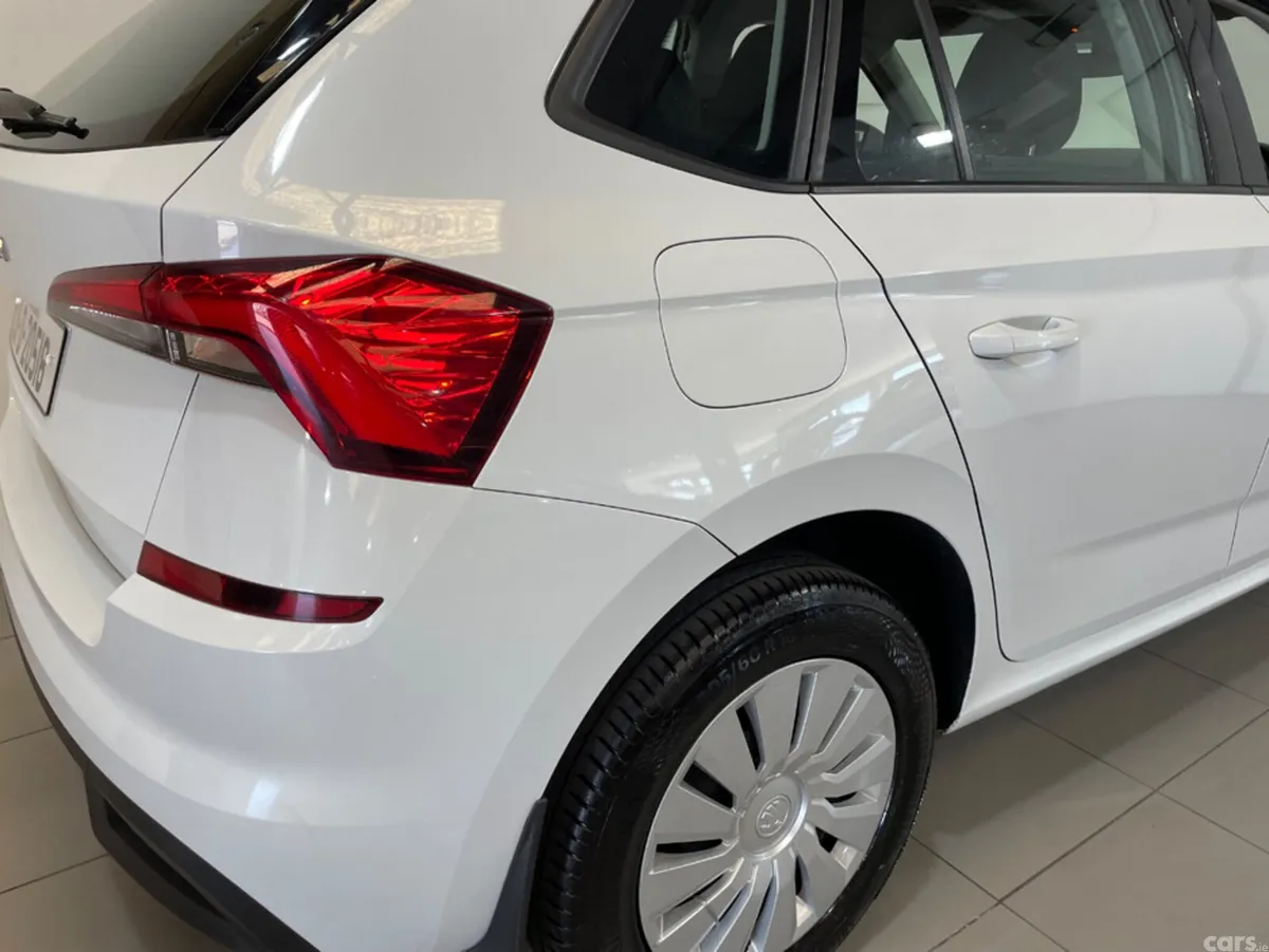 Skoda Kamiq Hatchback, Petrol, 2023, White