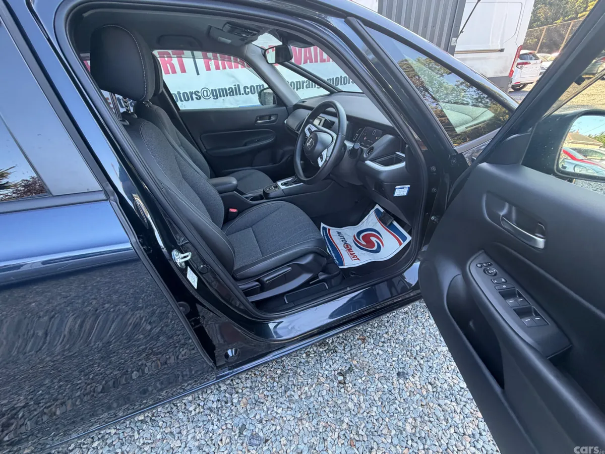 Honda Fit Hatchback, Petrol Hybrid, 2025, Blue
