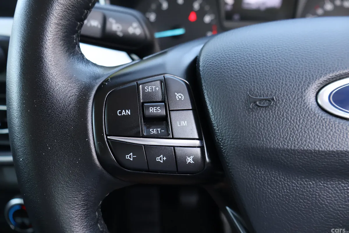 Ford Focus Hatchback, Petrol, 2019, Black