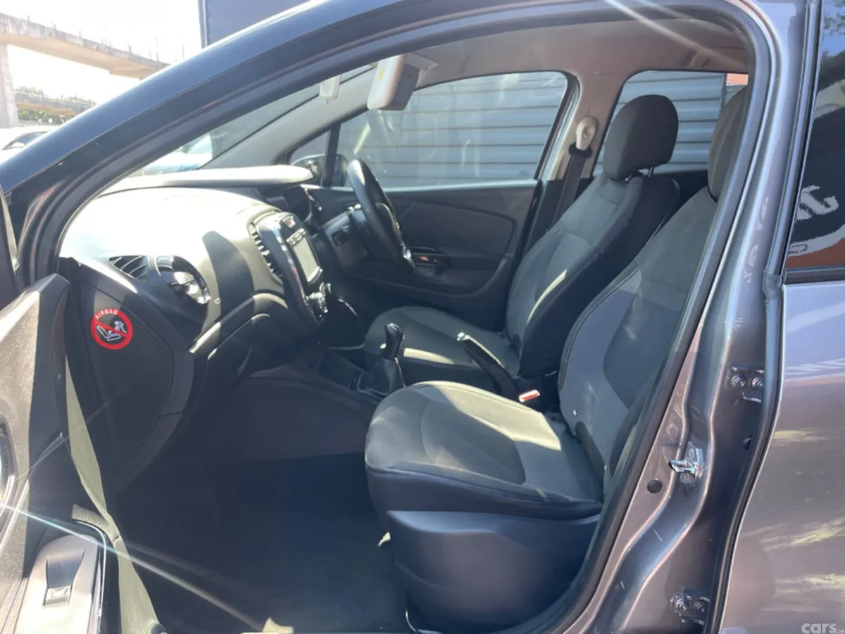 Renault Captur Hatchback, Diesel, 2016, Grey