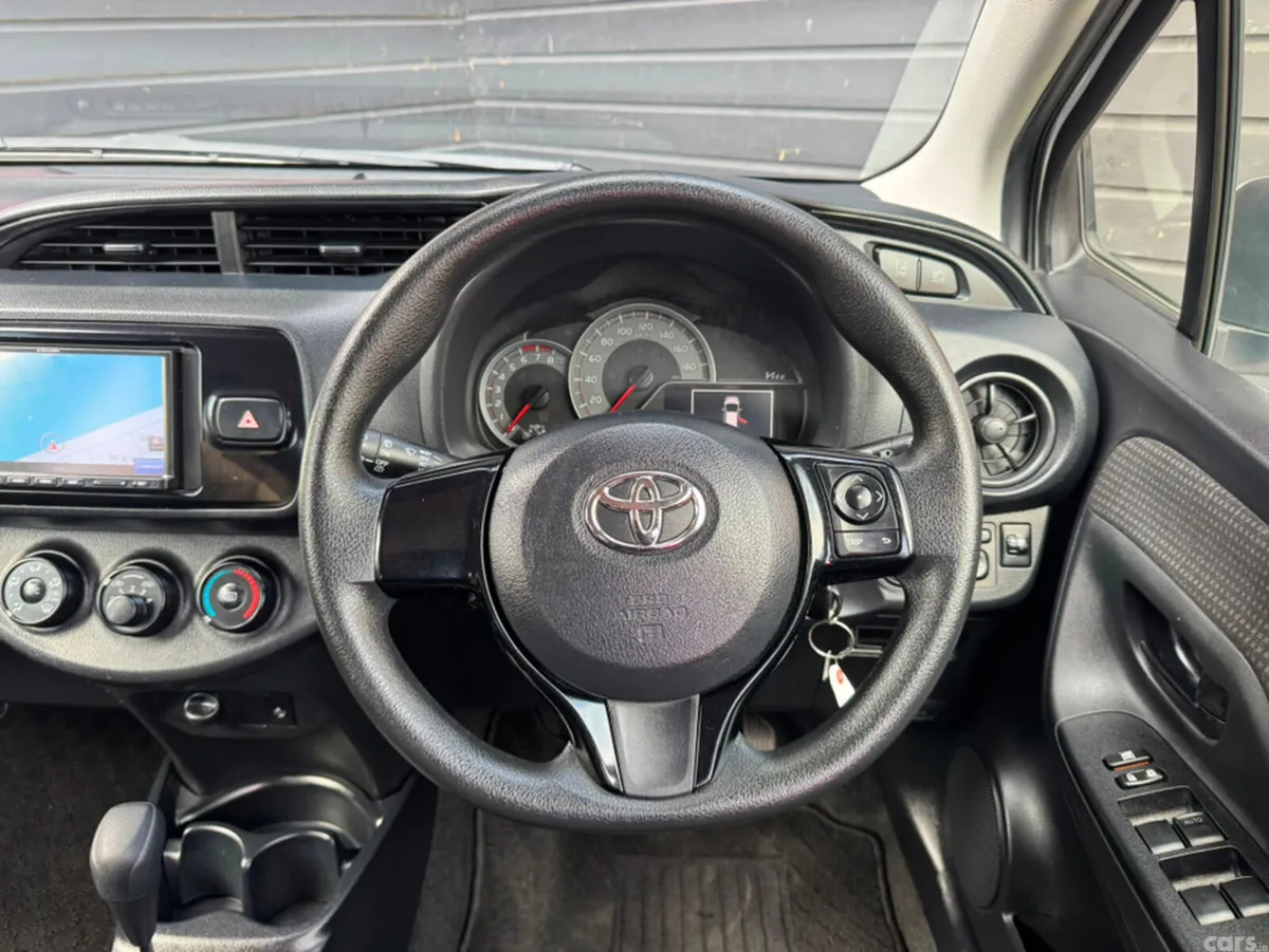 Toyota Yaris Hatchback, Petrol, 2020, White