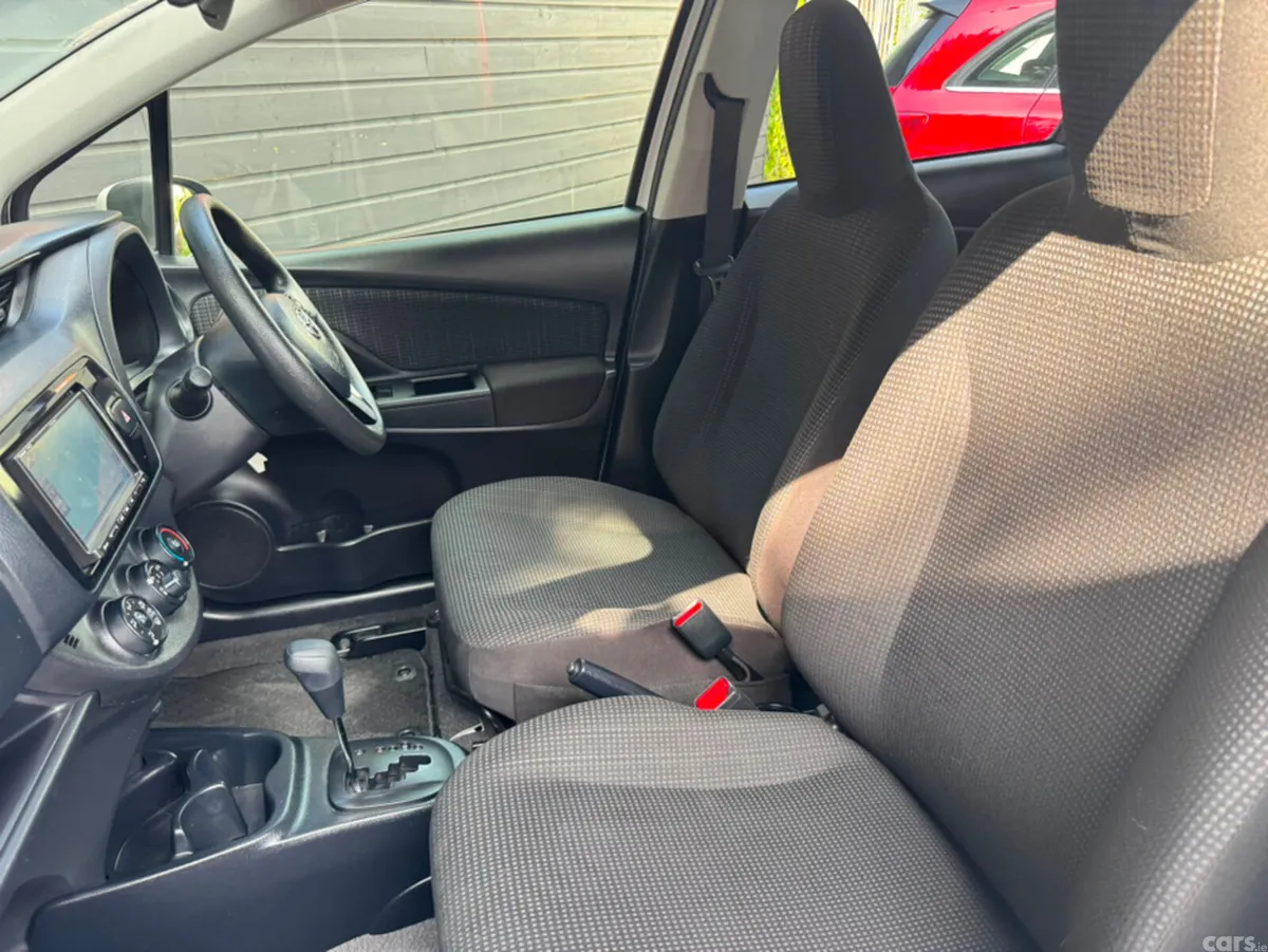 Toyota Yaris Hatchback, Petrol, 2020, White
