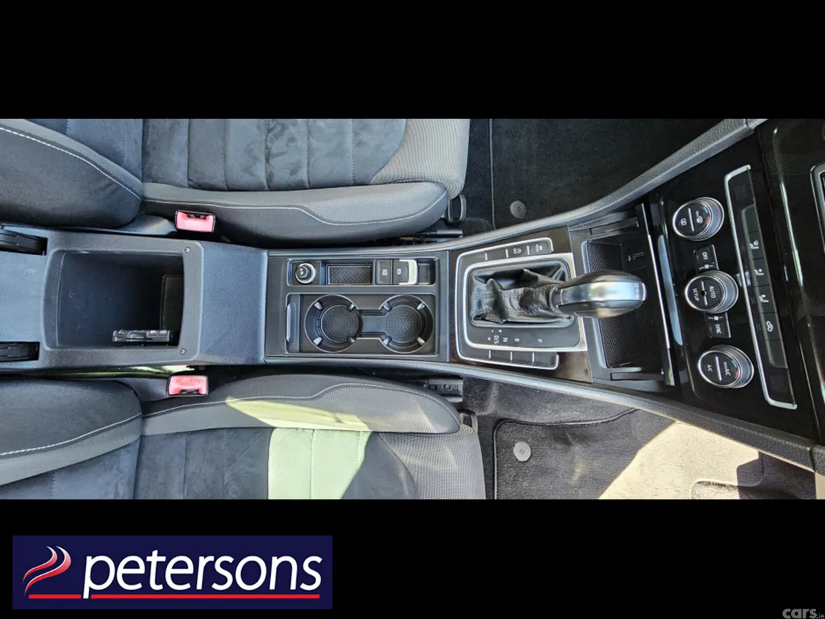 Volkswagen Golf Hatchback, Petrol, 2013, Blue