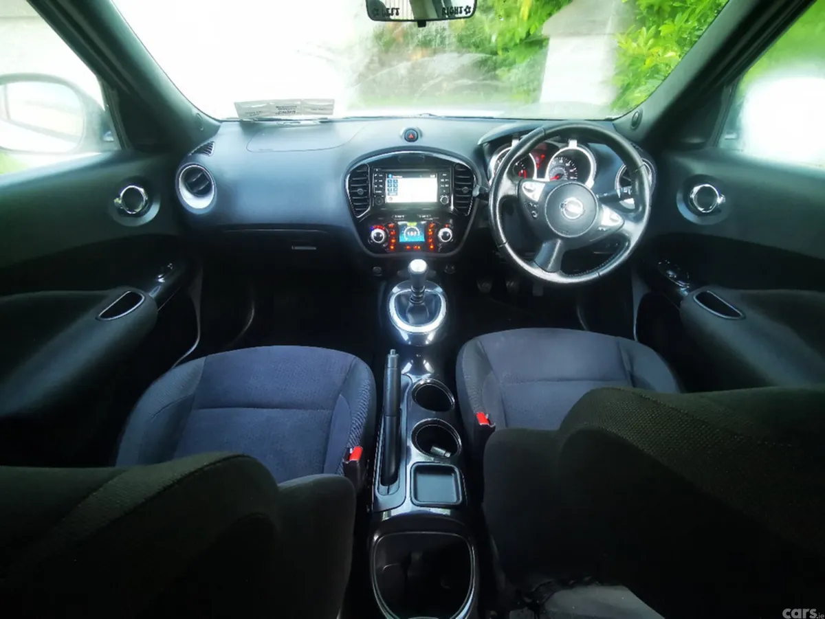 Nissan Juke Hatchback, Diesel, 2014, Silver