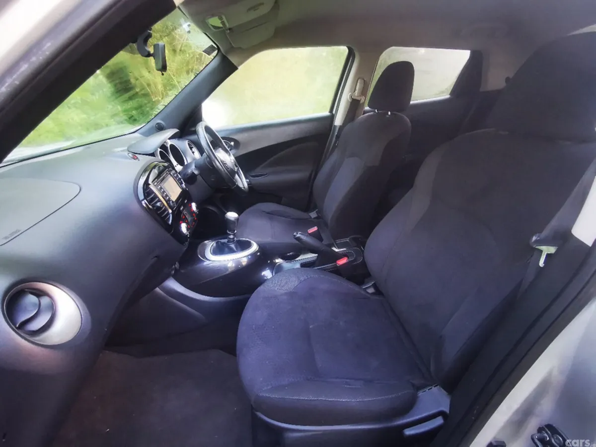 Nissan Juke Hatchback, Diesel, 2014, Silver