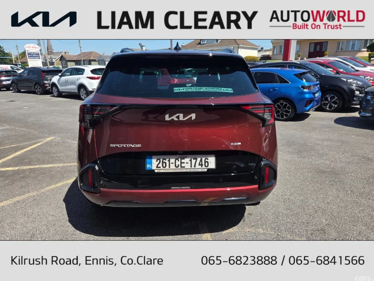 Kia Sportage MPV, Diesel Hybrid, 2026, Red