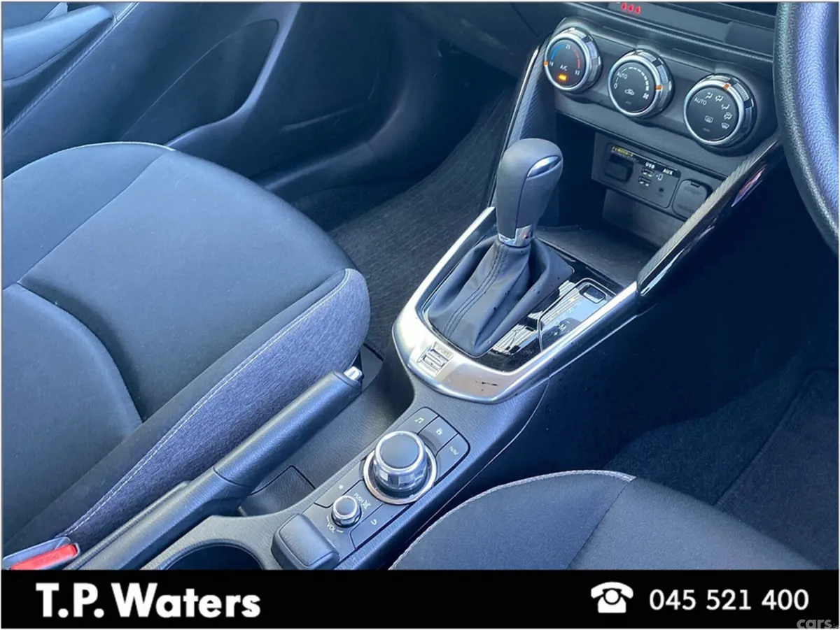 Mazda Mazda2 Hatchback, Petrol, 2023, Silver