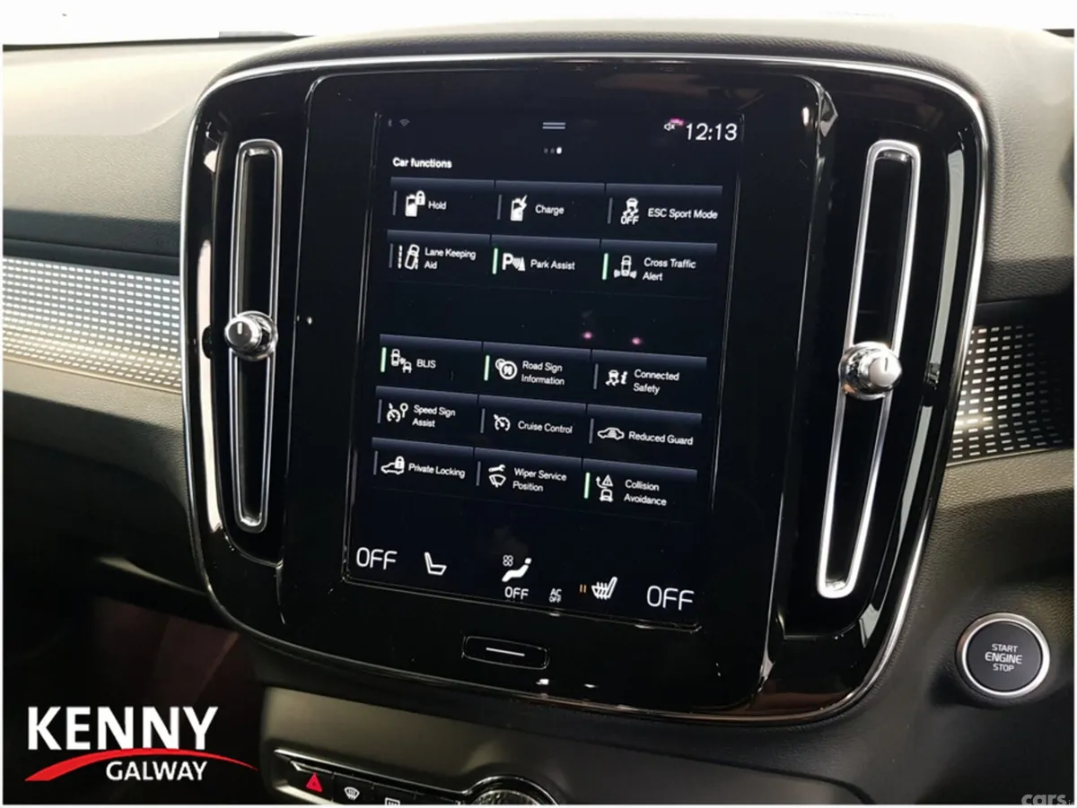 Volvo XC40 Estate, Petrol Plug-in Hybrid, 2021, White
