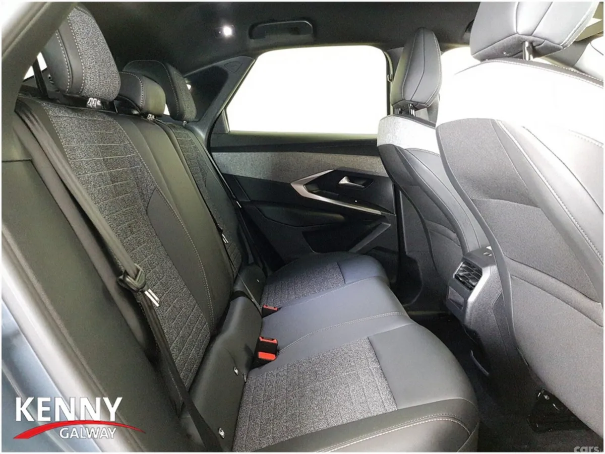 Peugeot 3008 MPV, Petrol Hybrid, 2026, Blue