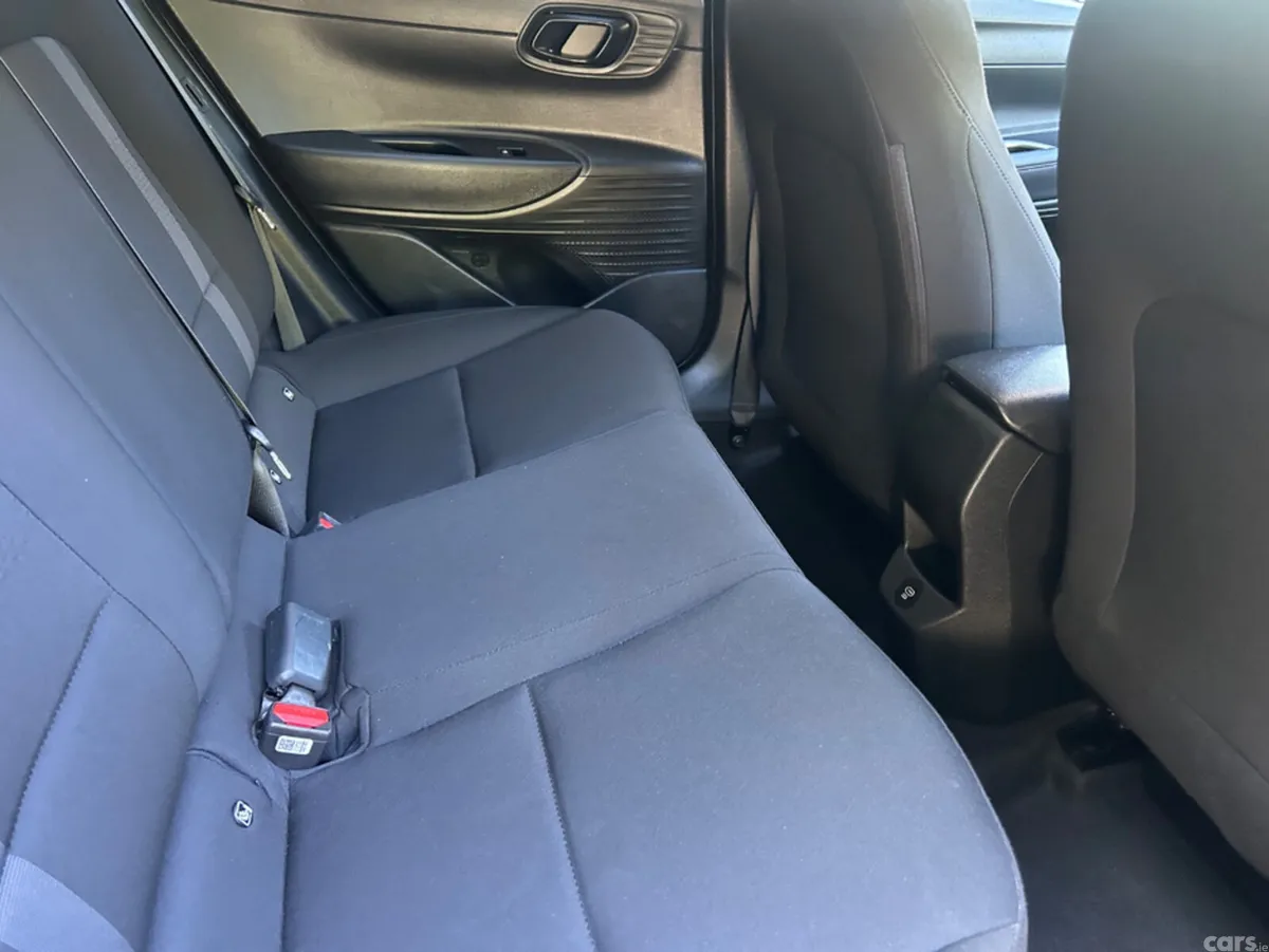 Hyundai i20 Hatchback, Petrol, 2024, Black