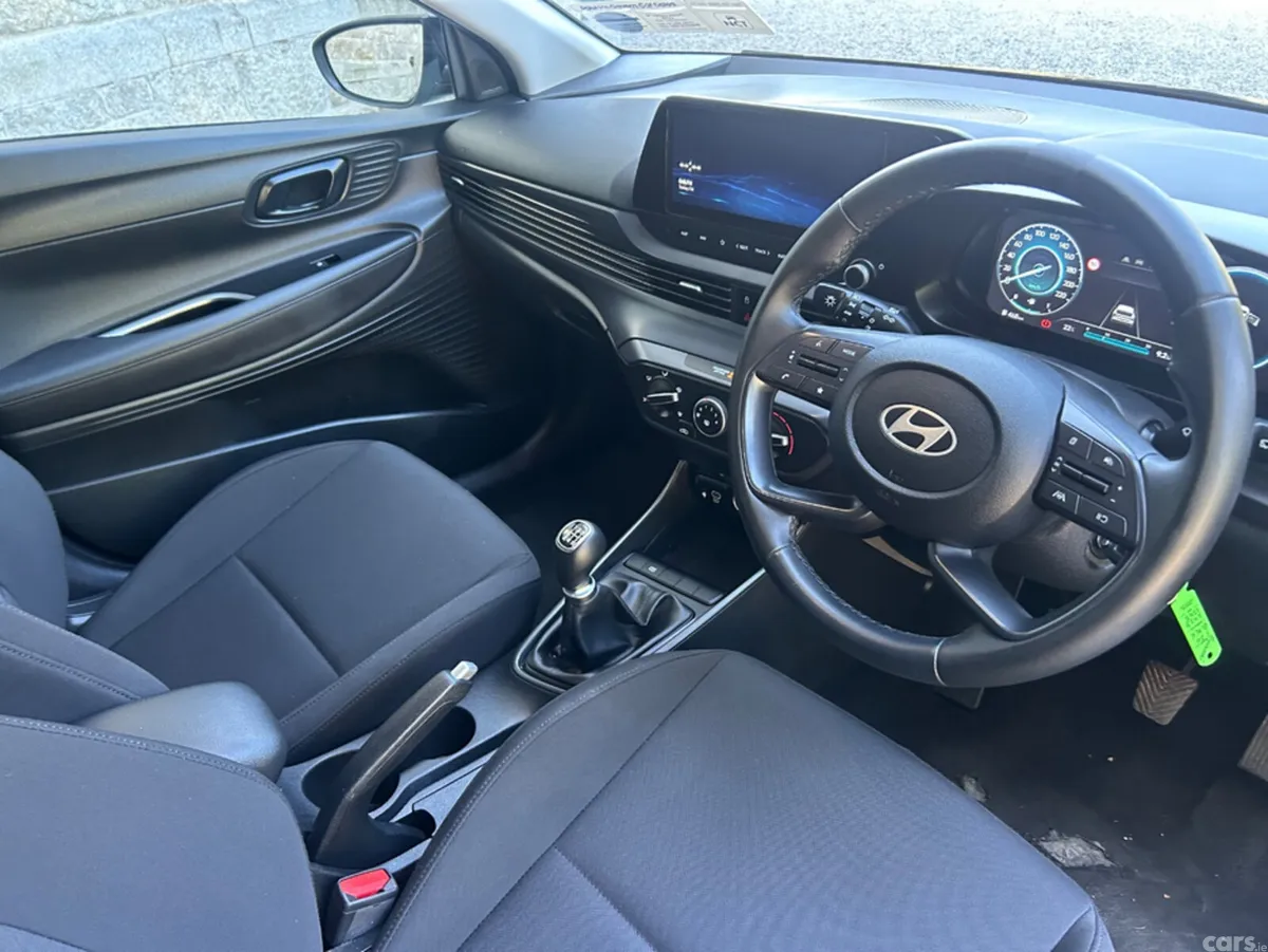 Hyundai i20 Hatchback, Petrol, 2024, Black