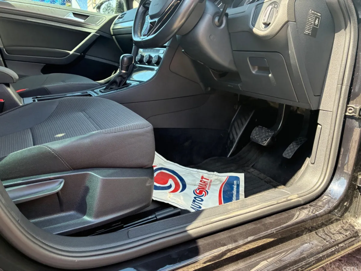 Volkswagen Golf Estate, Petrol, 2018, Black