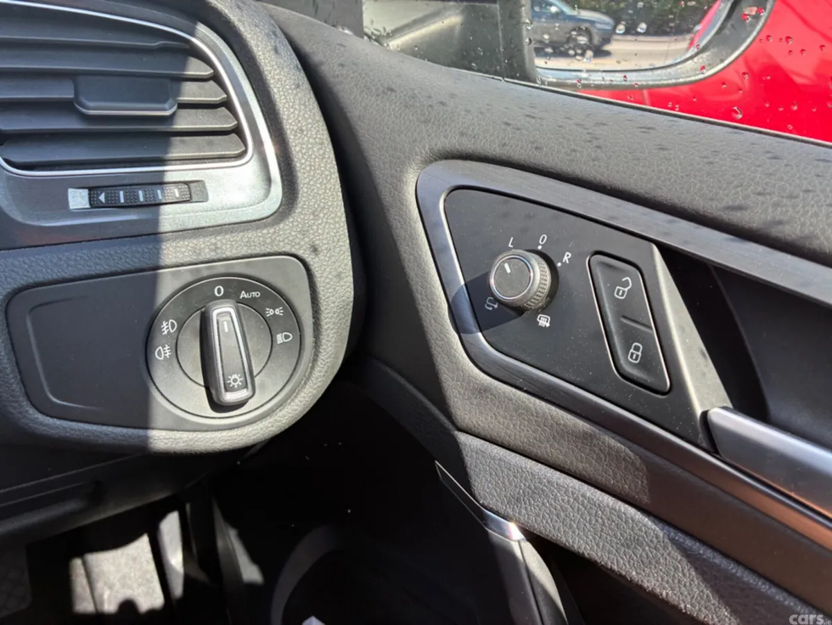 Volkswagen Golf Estate, Petrol, 2018, Black
