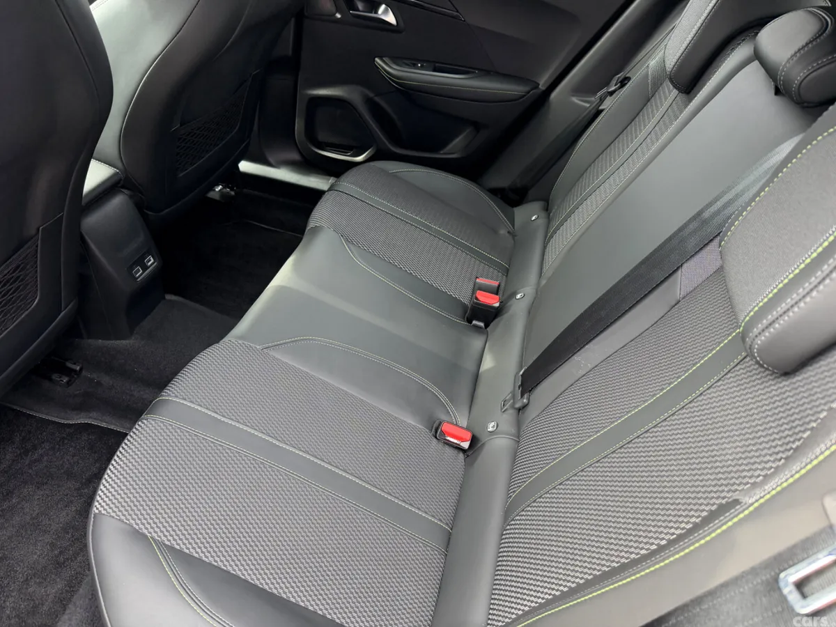 Peugeot 2008 MPV, Petrol, 2024, Grey